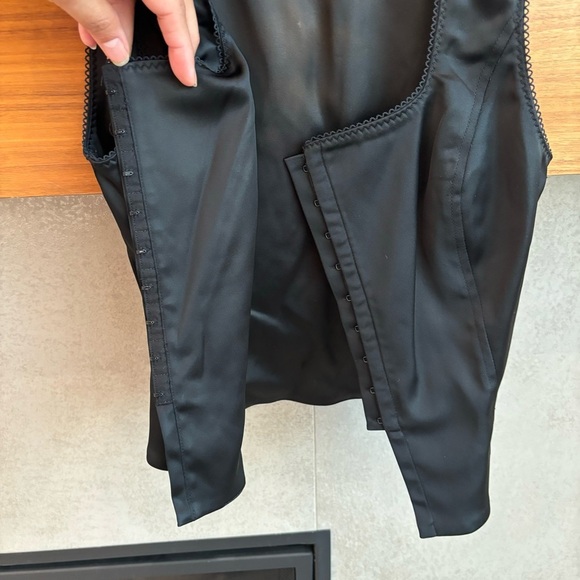 Wilfred Roseland Satin Bustier In Black, Size 2XS - Picture 8 of 12